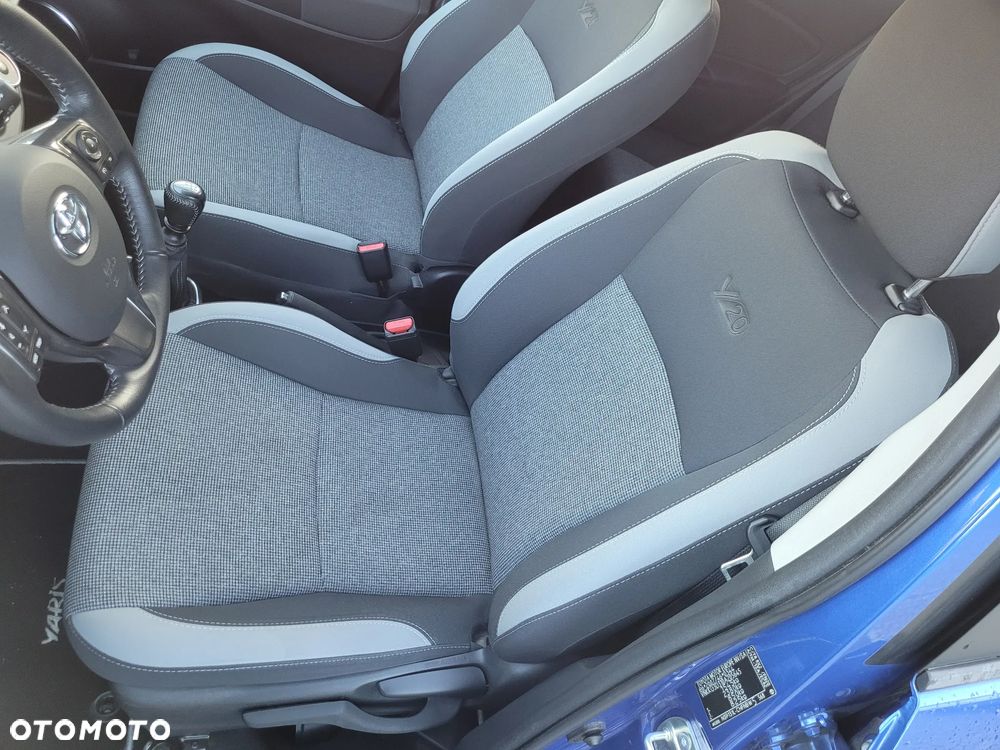 Toyota Yaris 1.5 20th Anniversary - 17