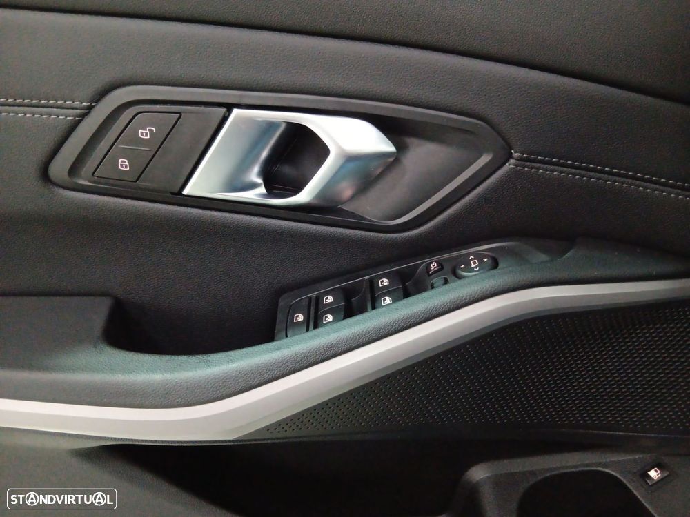 BMW 320 e Auto - 20