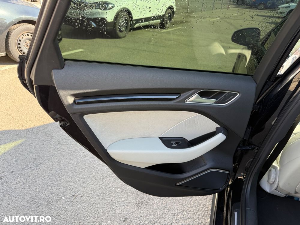 Audi S3 2.0 TFSI quattro Stronic - 11