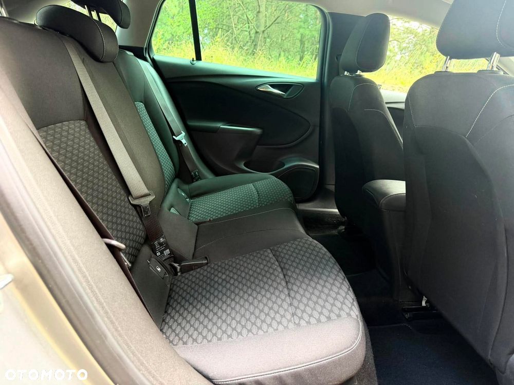 Opel Astra 1.4 Turbo Dynamic - 17