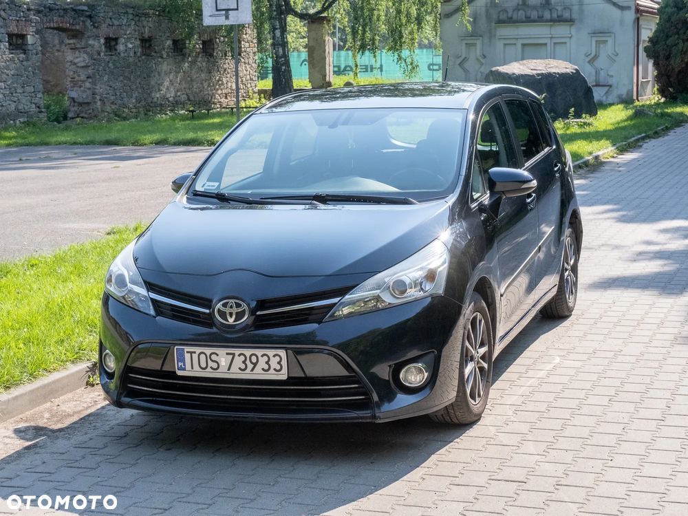 Toyota Verso 1.6 D-4D Premium - 2
