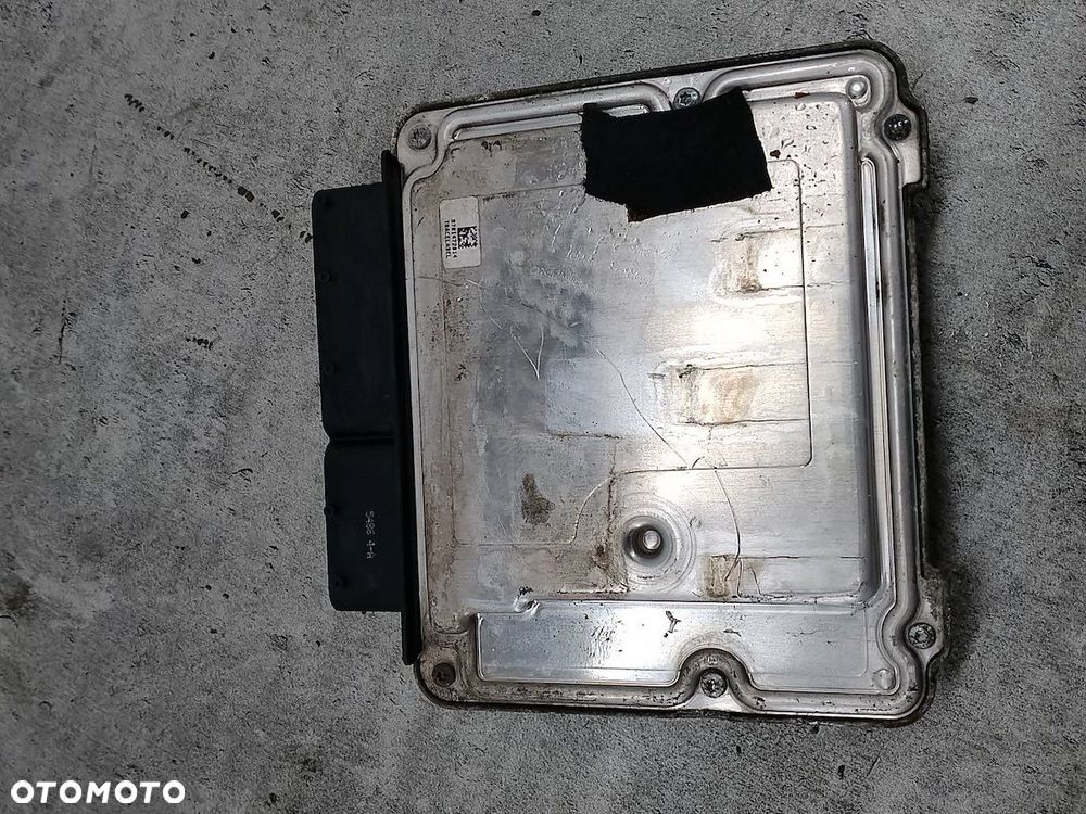 KOMPUTER, STEROWNIK SKODA OCTAVIA II 06F906056ER  0261S02260 2.0 FSI - 5