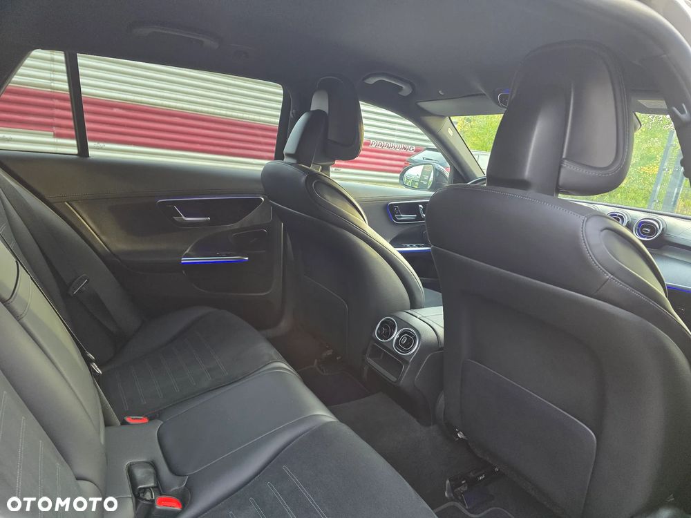 Mercedes-Benz Klasa C 220 d mHEV 4-Matic AMG - 20