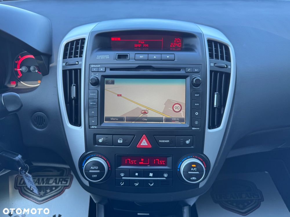 Kia Ceed - 22