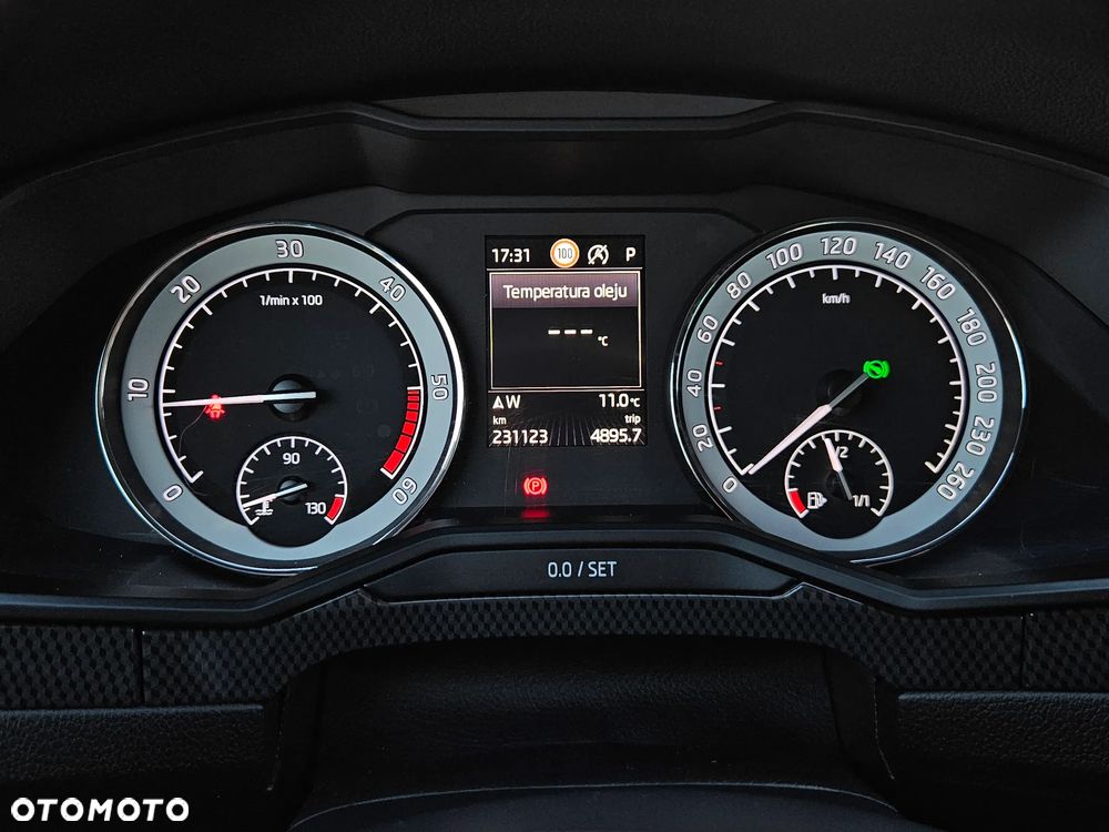 Skoda Superb 2.0 TDI 4x4 Sportline DSG - 12