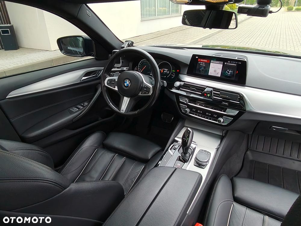 BMW Seria 5 520d M Sport sport - 10