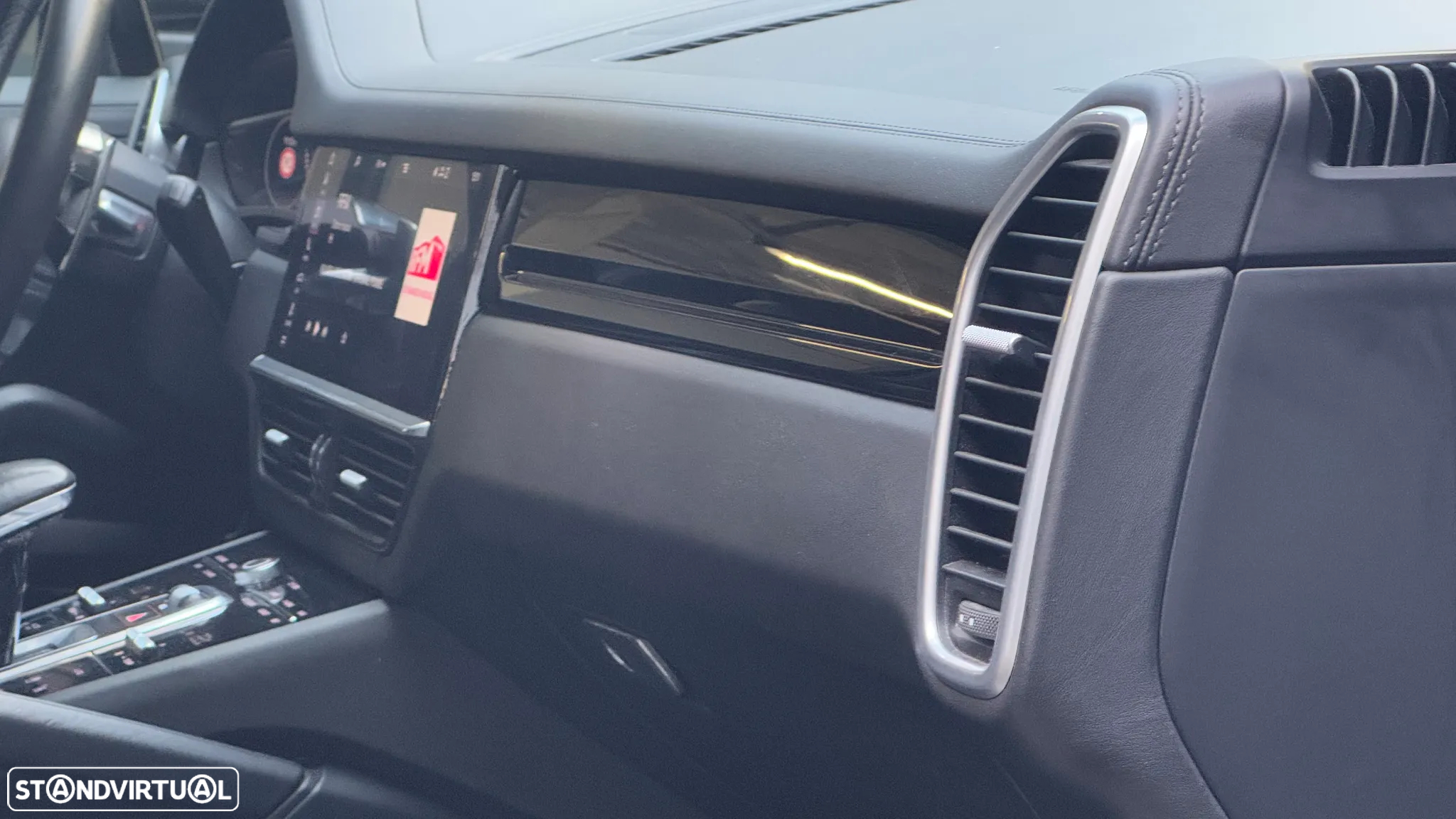 Porsche Cayenne S - 32