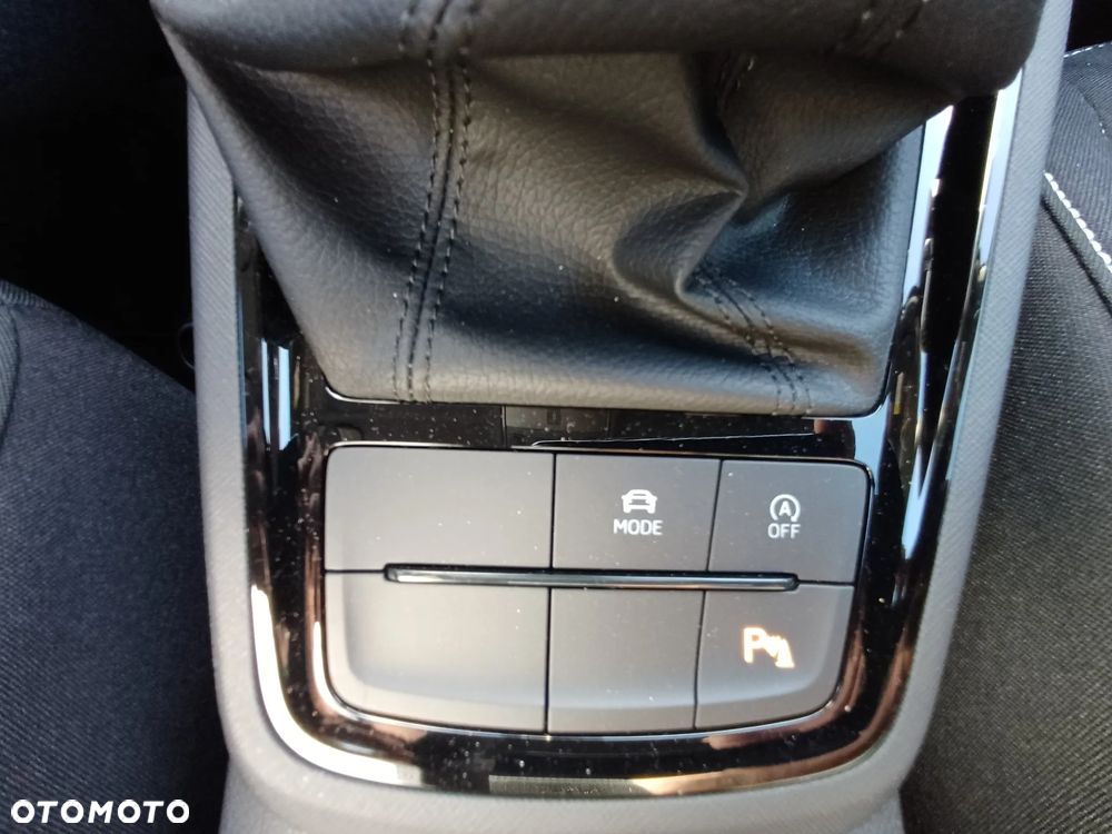 Skoda Scala 1.0 TSI Monte Carlo DSG - 18