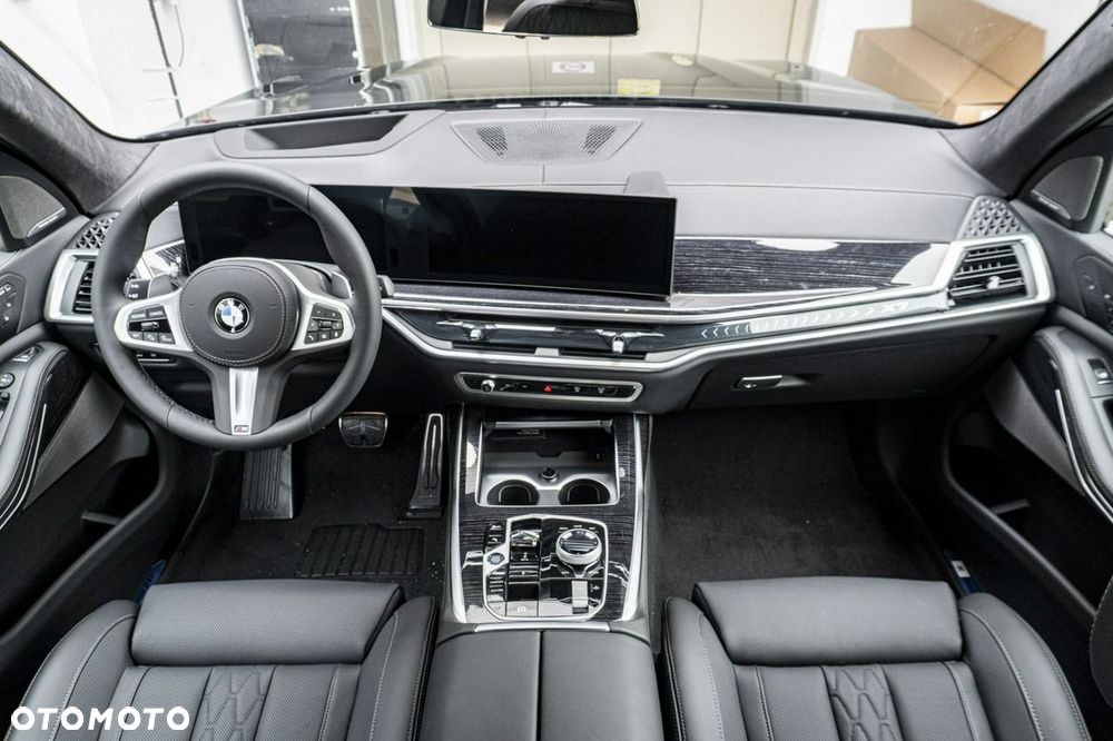 BMW X7 - 18
