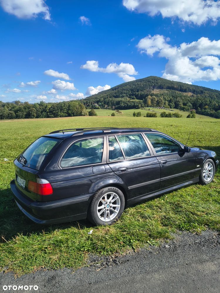 BMW E39 1998 photo 3