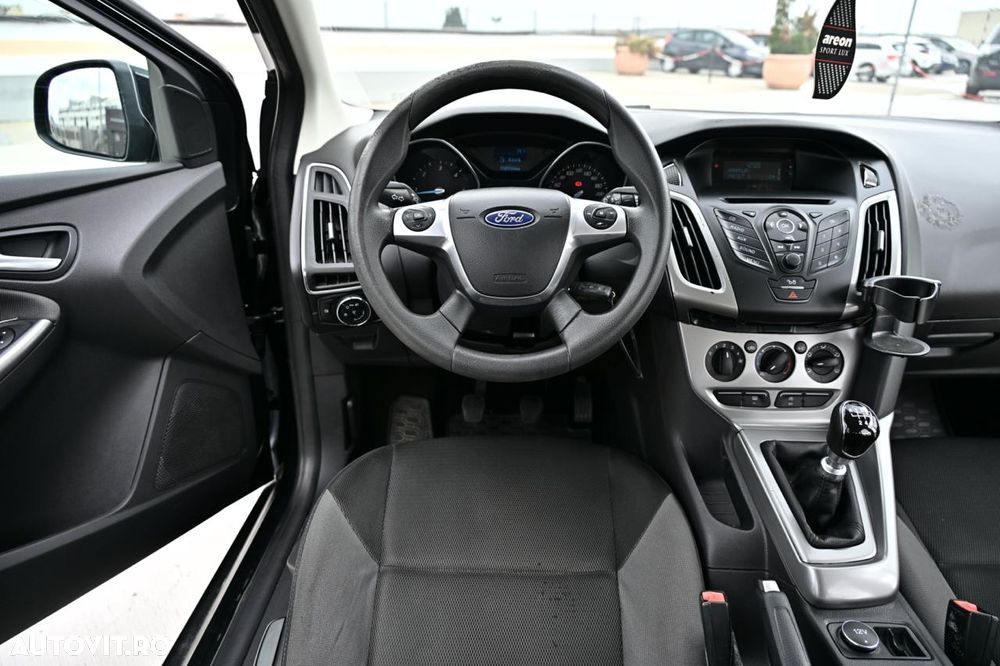 Ford Focus - 19