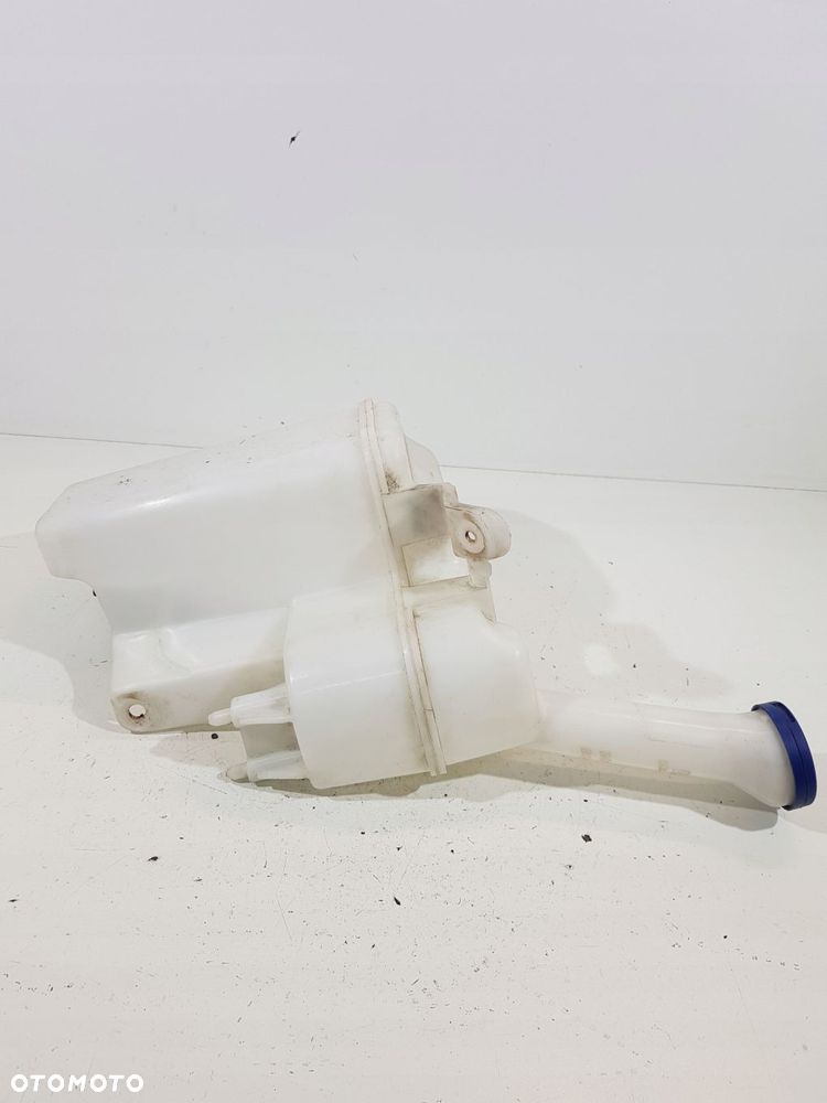 zbiorniczek spryskiwaczy aygo i citroen c1 eu - 3