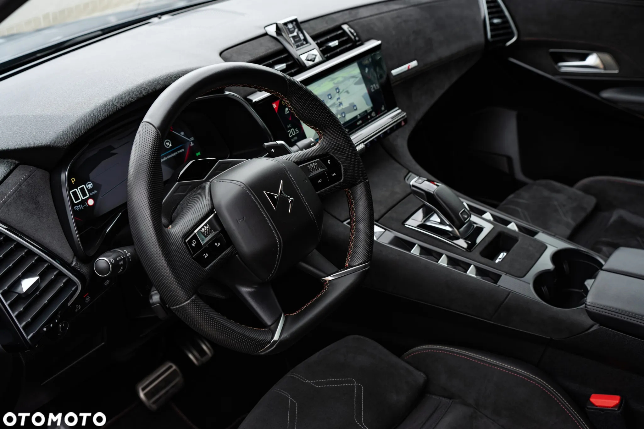 DS Automobiles DS 7 Crossback 1.6 PureTech Performance Line + - 15