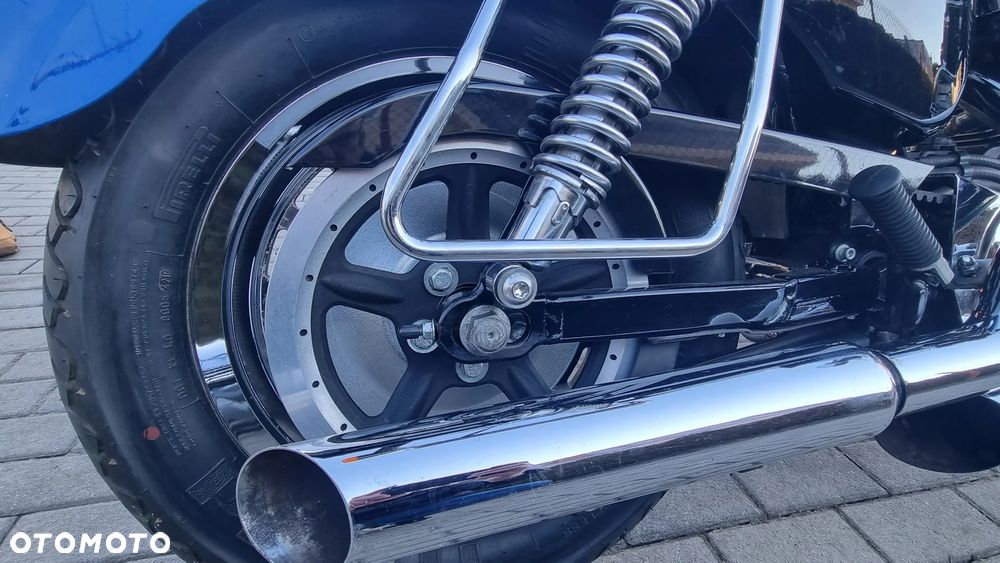 Harley-Davidson Sportster Custom 1200C - 12