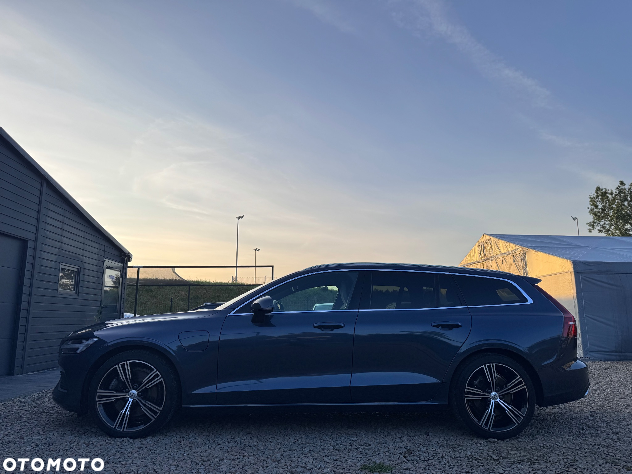 Volvo V60 T6 AWD Recharge Geartronic Inscription - 18