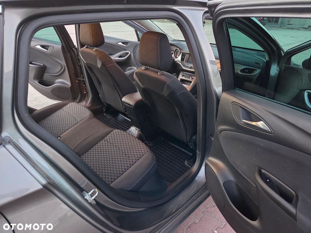 Opel Astra 1.6 D (CDTI) Start/Stop Edition - 11