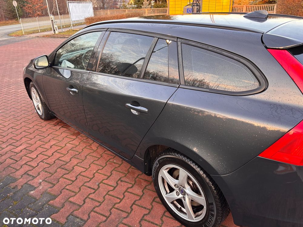 Volvo V60 D2 Kinetic - 4