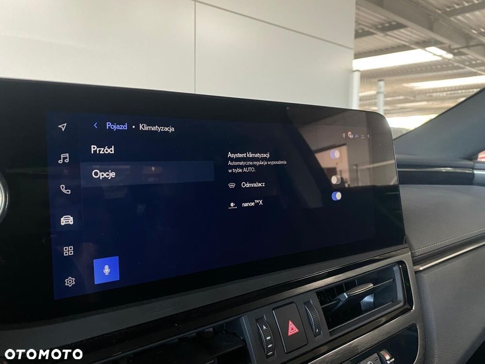 Lexus ES 300h Business Edition - 17