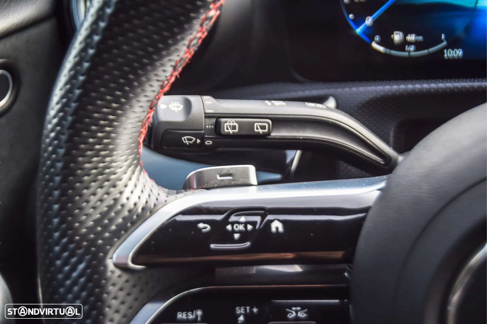 Mercedes-Benz A 250 e - 38