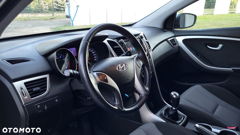 Hyundai i30 1.4 Premium - 24