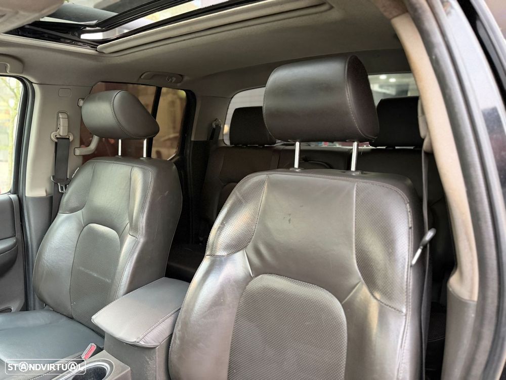 Nissan Navara 2.5 dCi CD LE Hi-Tech +P.Premium 4WD - 15