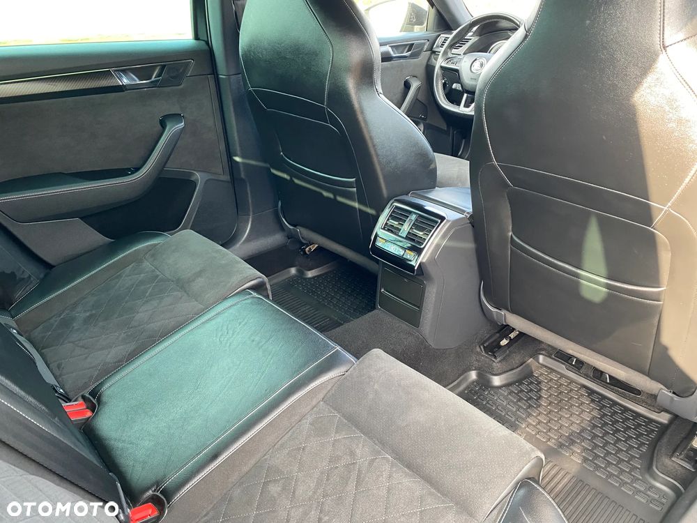 Skoda Superb 2.0 TDI 4x4 Sportline DSG - 20