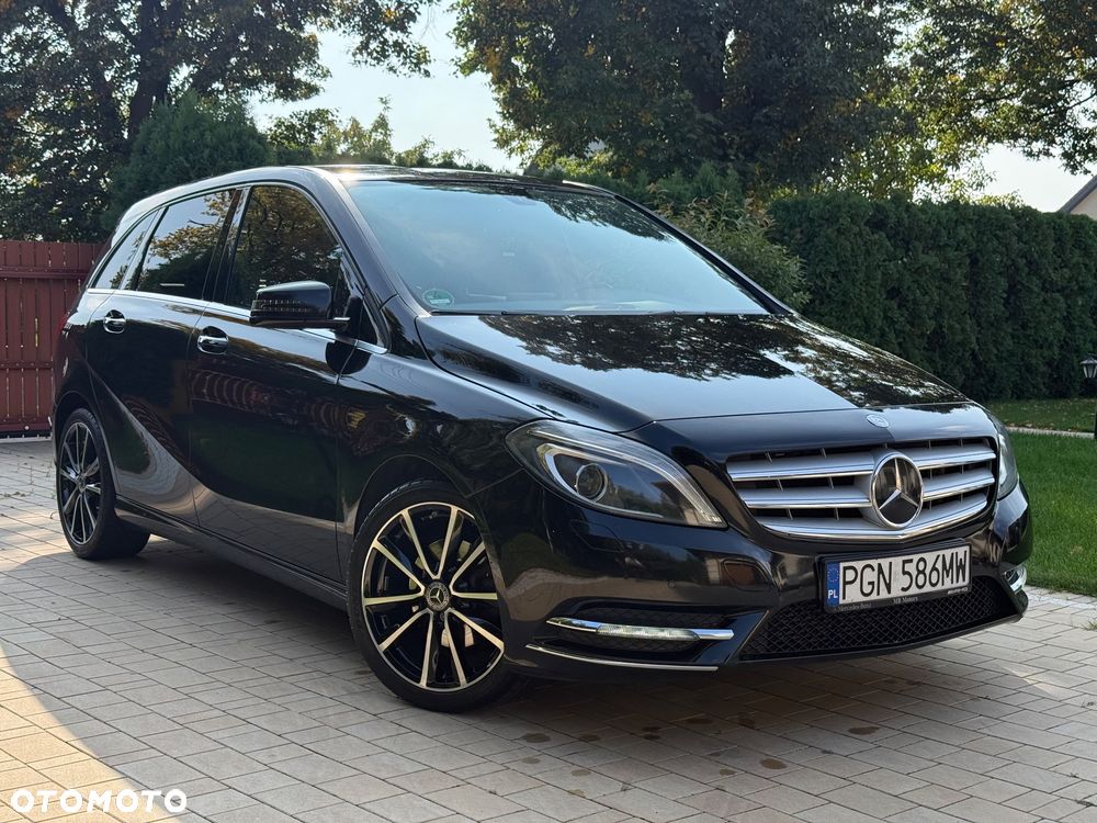 Mercedes-Benz B-Class 2012 photo 3