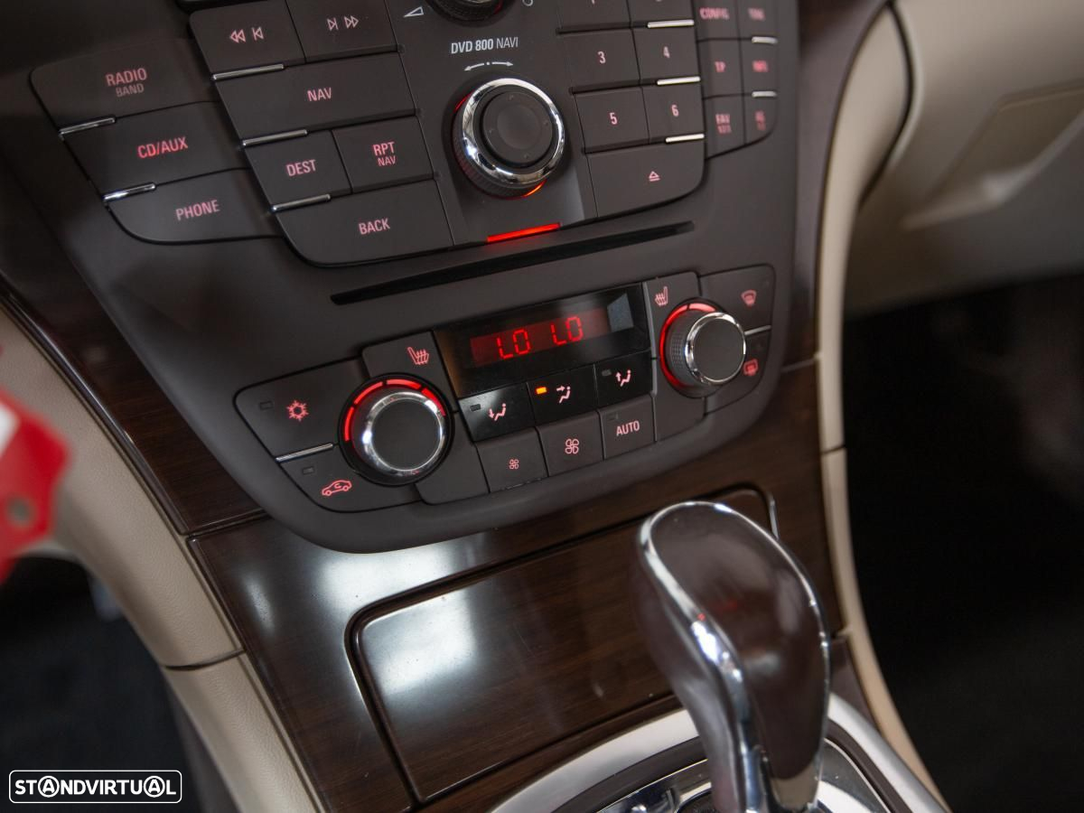 Opel Insignia - 18