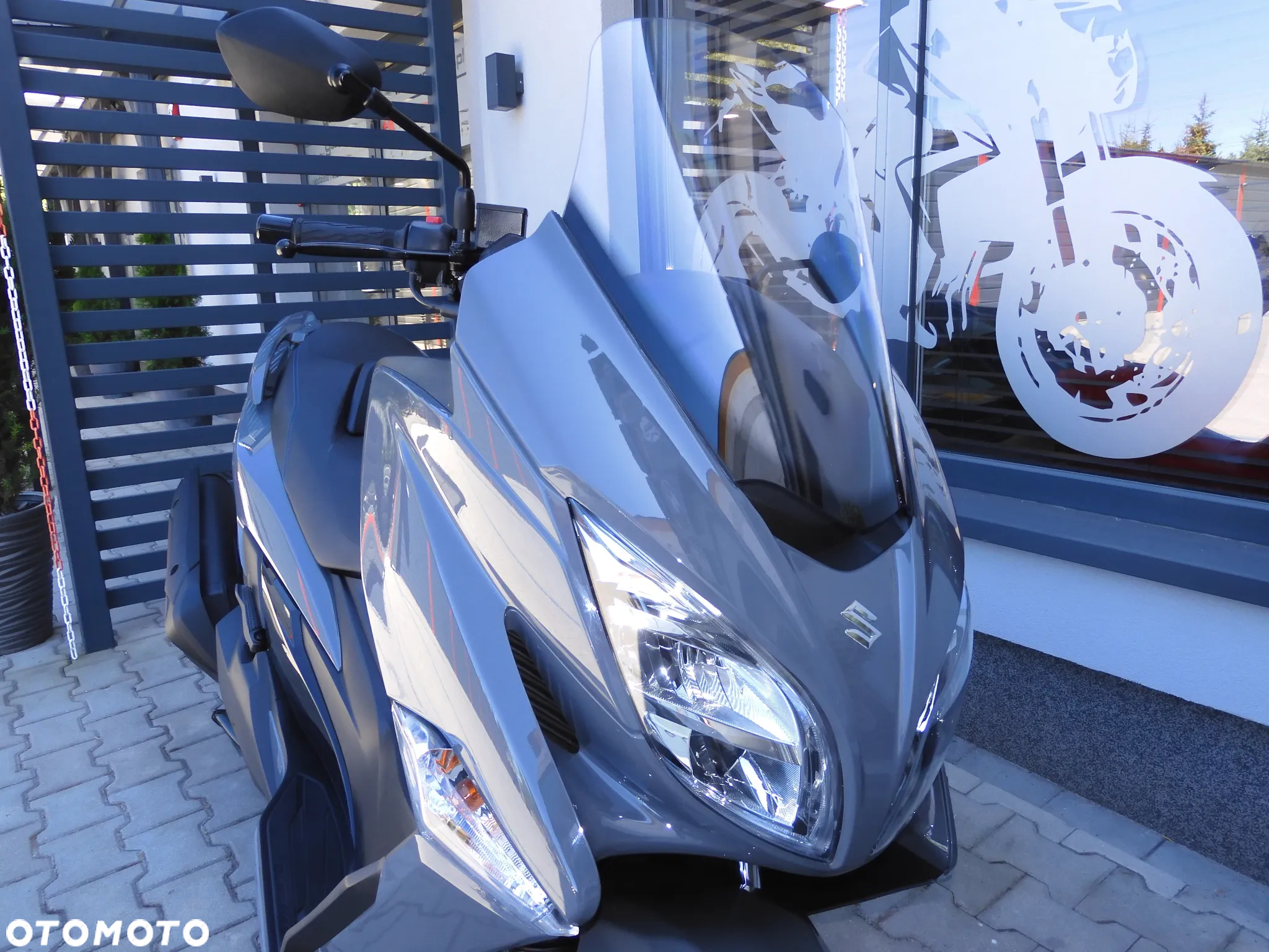 Suzuki Burgman - 5