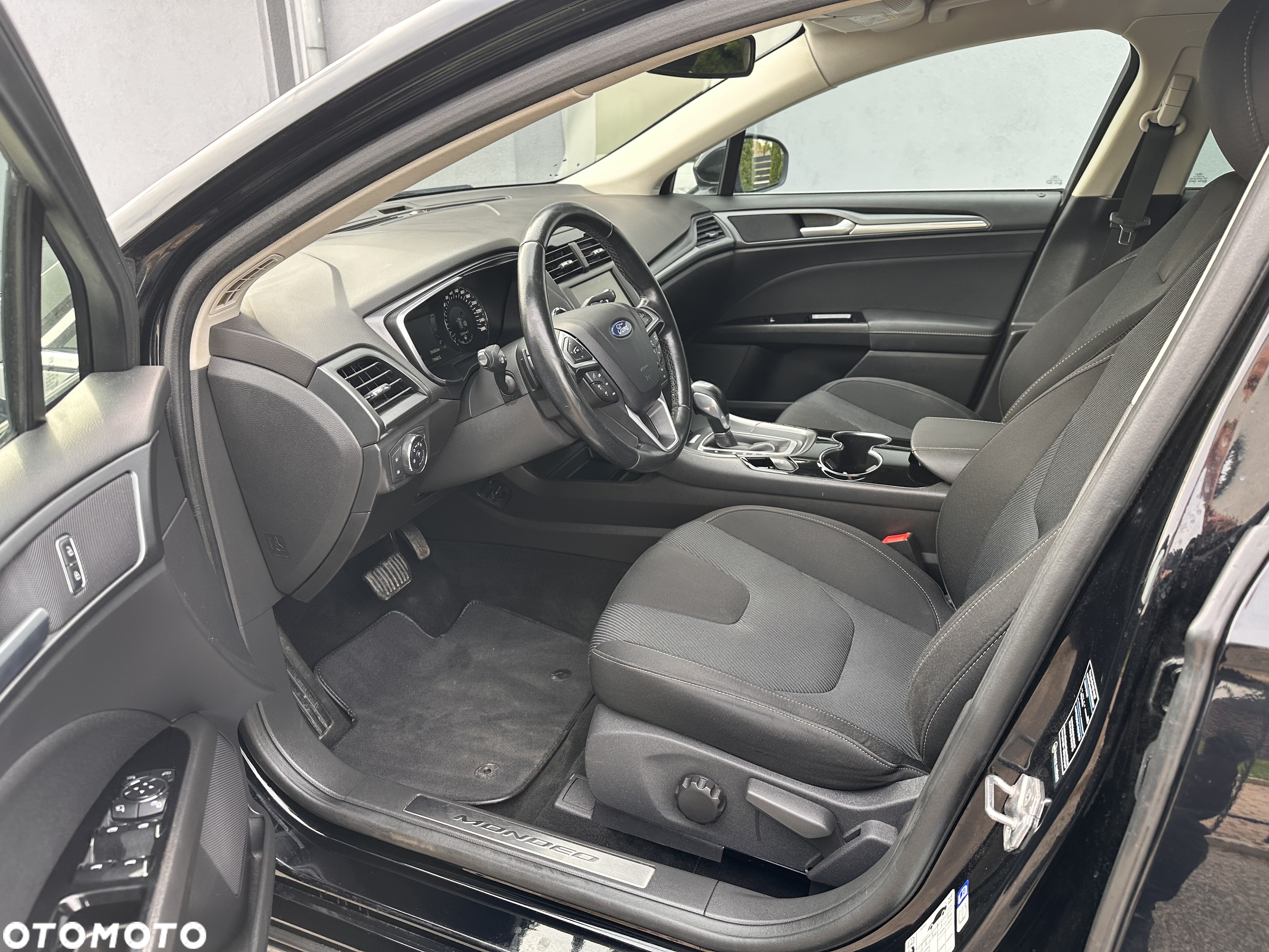 Ford Mondeo 2.0 TDCi Titanium PowerShift - 6