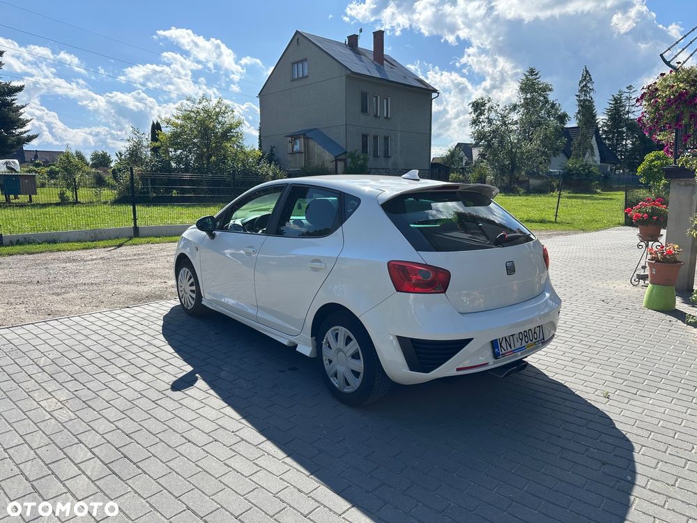 Seat Ibiza 1.6 16V Style - 4