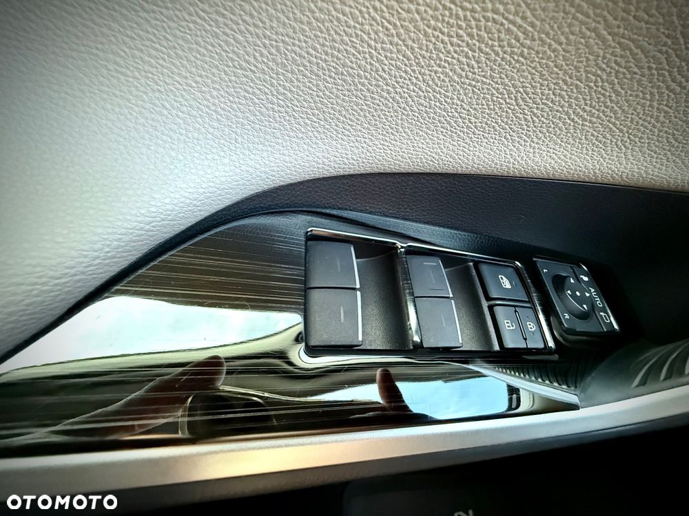 Toyota RAV4 - 13