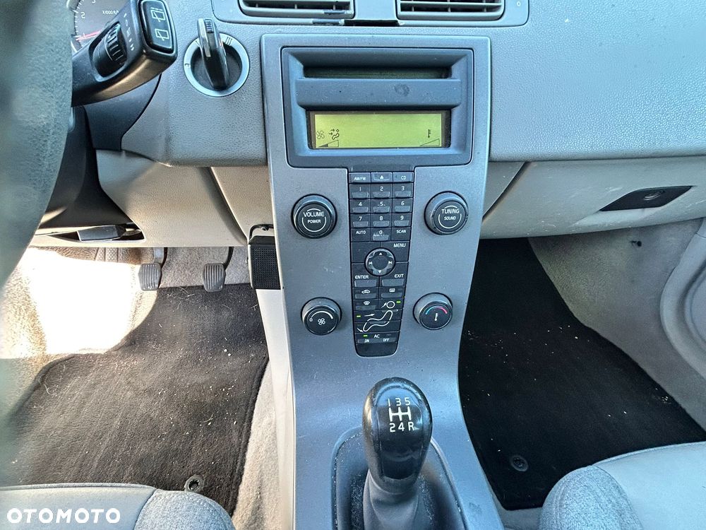 Volvo V50 1.8 - 10
