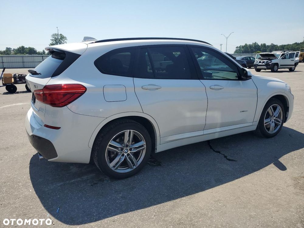 BMW X1 - 4