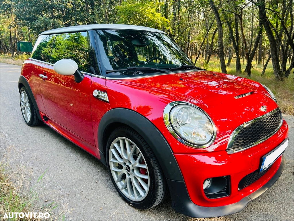 Mini John Cooper Works Coupe - 7