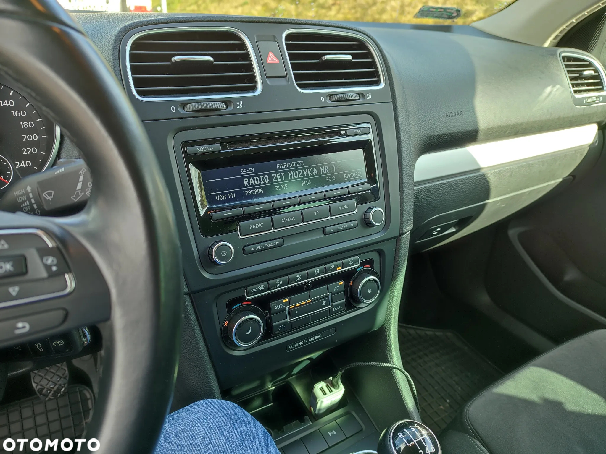Volkswagen Golf VI 2.0 TDI Highline - 14