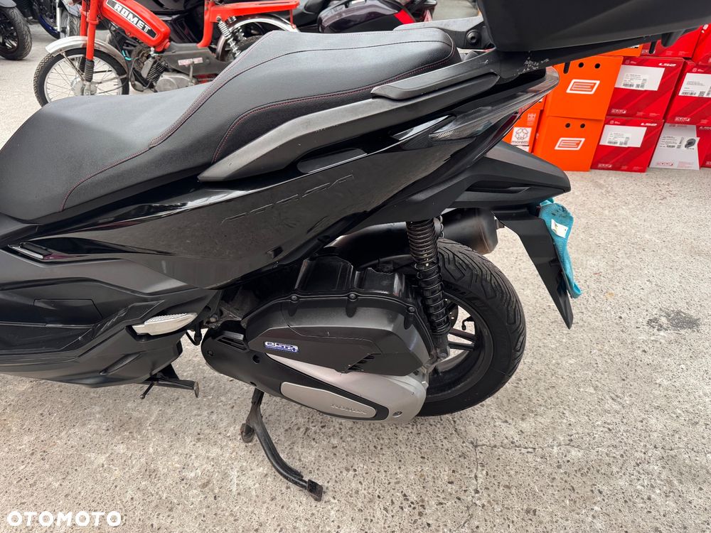 Honda NSS - 19