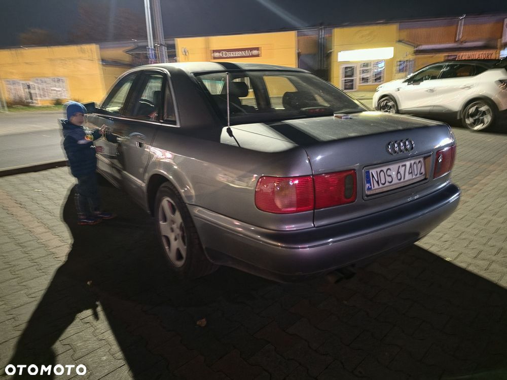 Audi A8 - 8