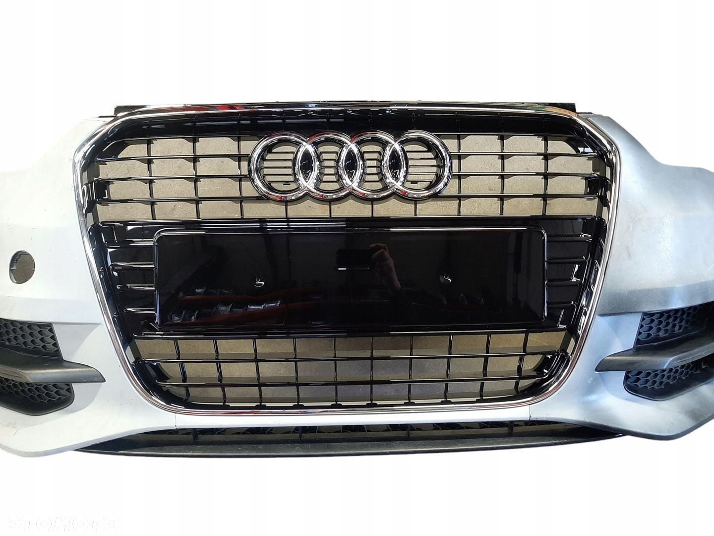 Audi A1 S-LINE 2007-2012r Zderzak przód kompletny 8X0807438 D - 4