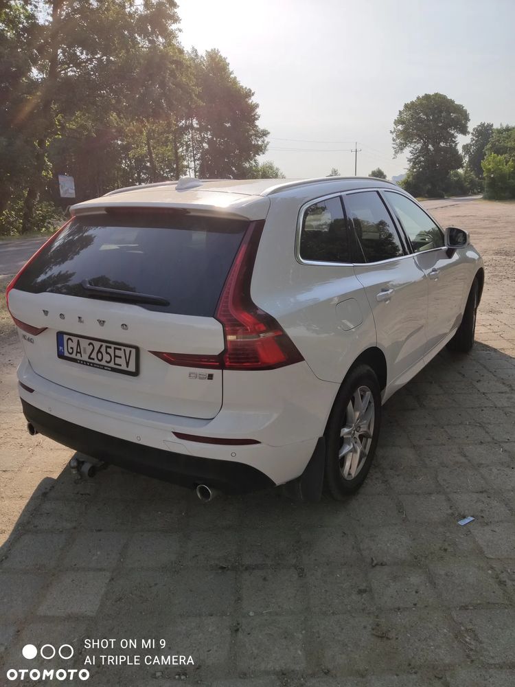 Volvo XC 60 D5 SCR AWD Momentum - 4