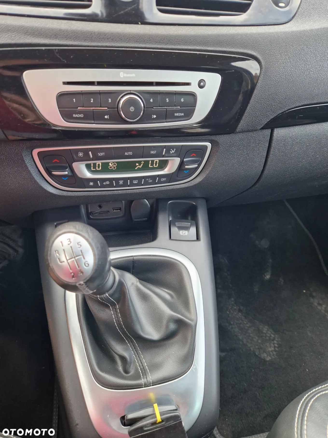 Renault Scenic ENERGY TCe 130 S&S Bose Edition - 30