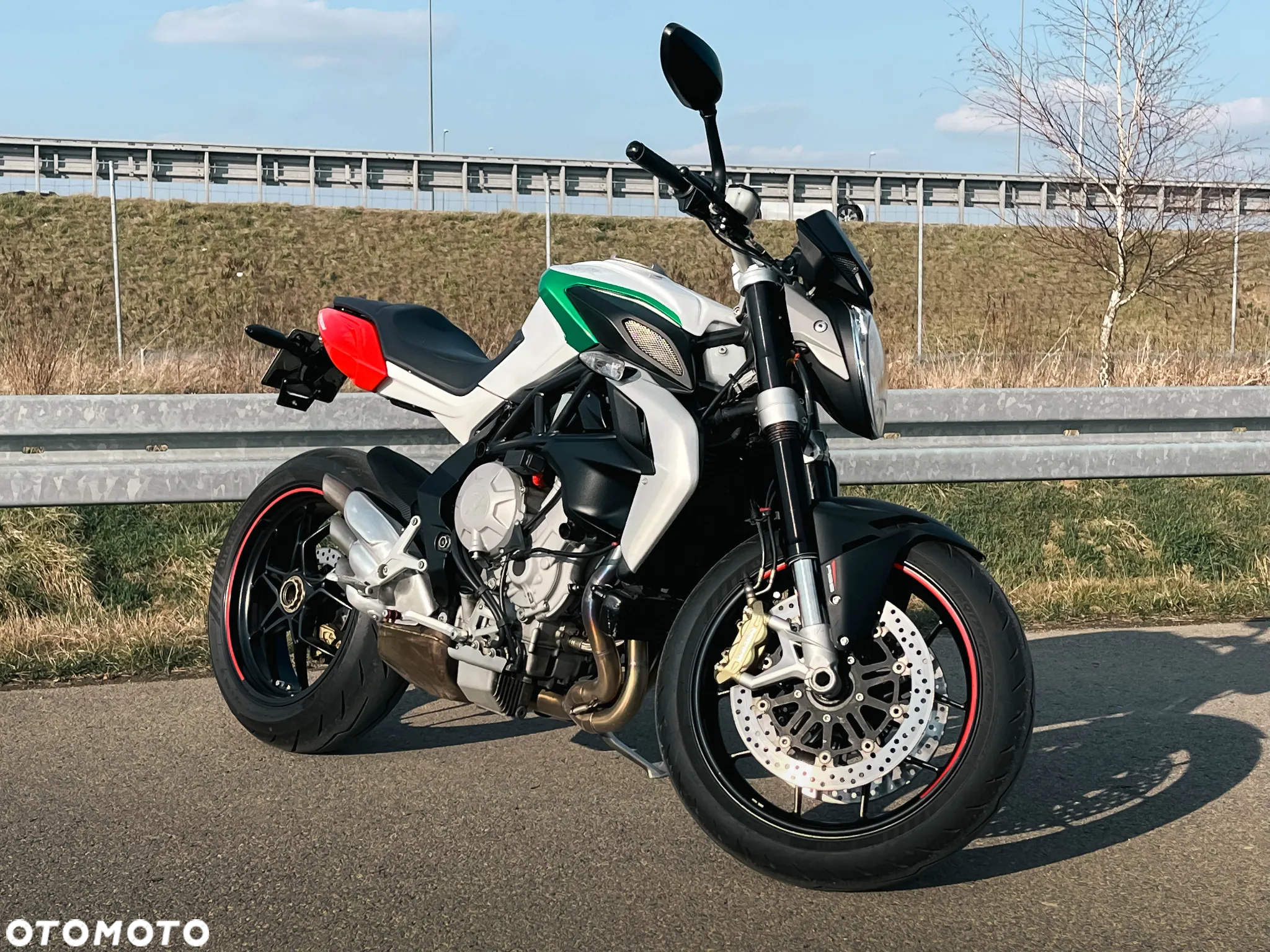 MV AGUSTA Brutale - 2