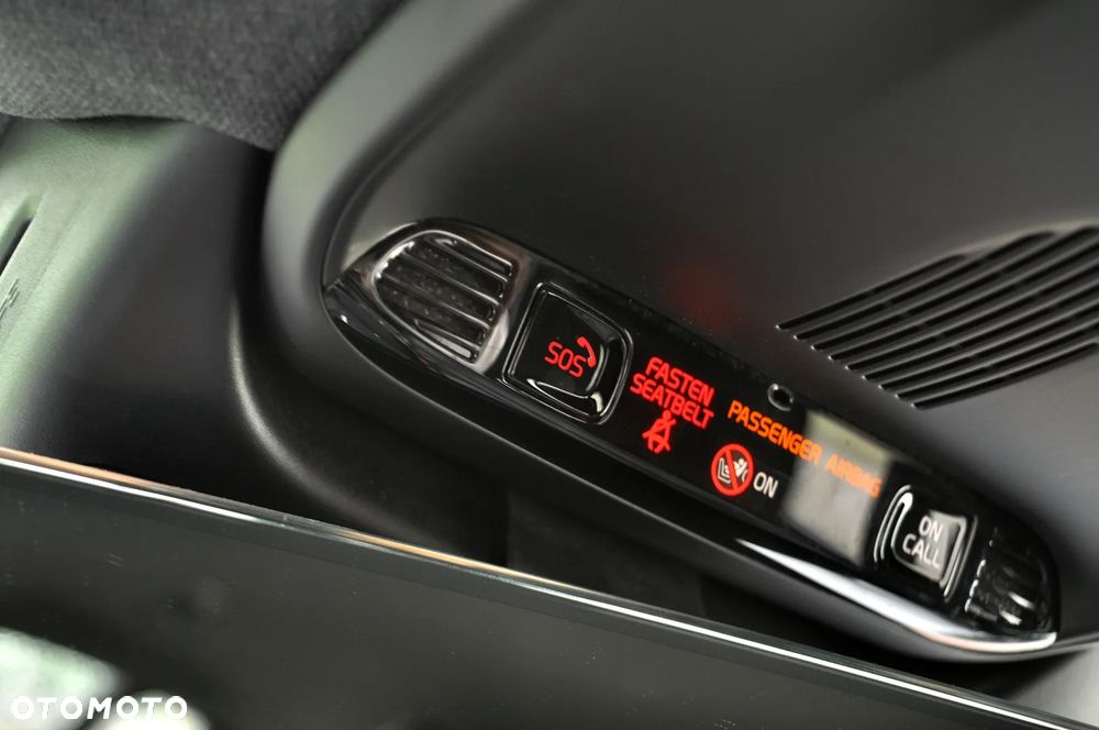 Volvo XC 40 T4 Recharge DKG RDesign Expression - 22