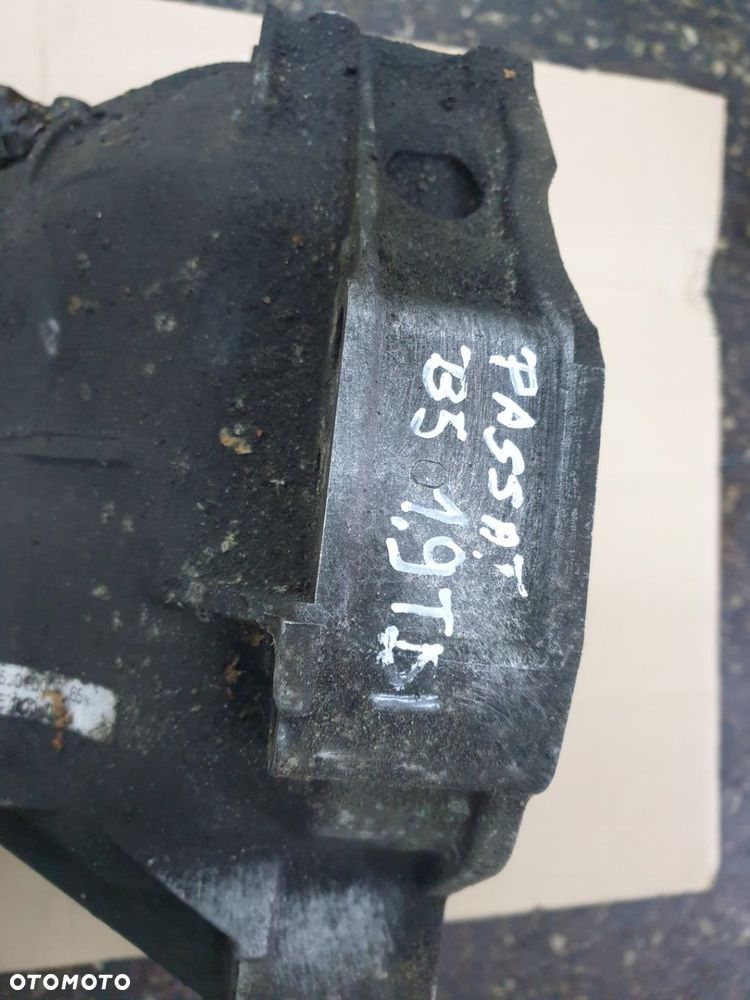 SKRZYNIA BIEGÓW VOLKSWAGEN PASSAT B5 1.9 TDI 01E300046 - 2
