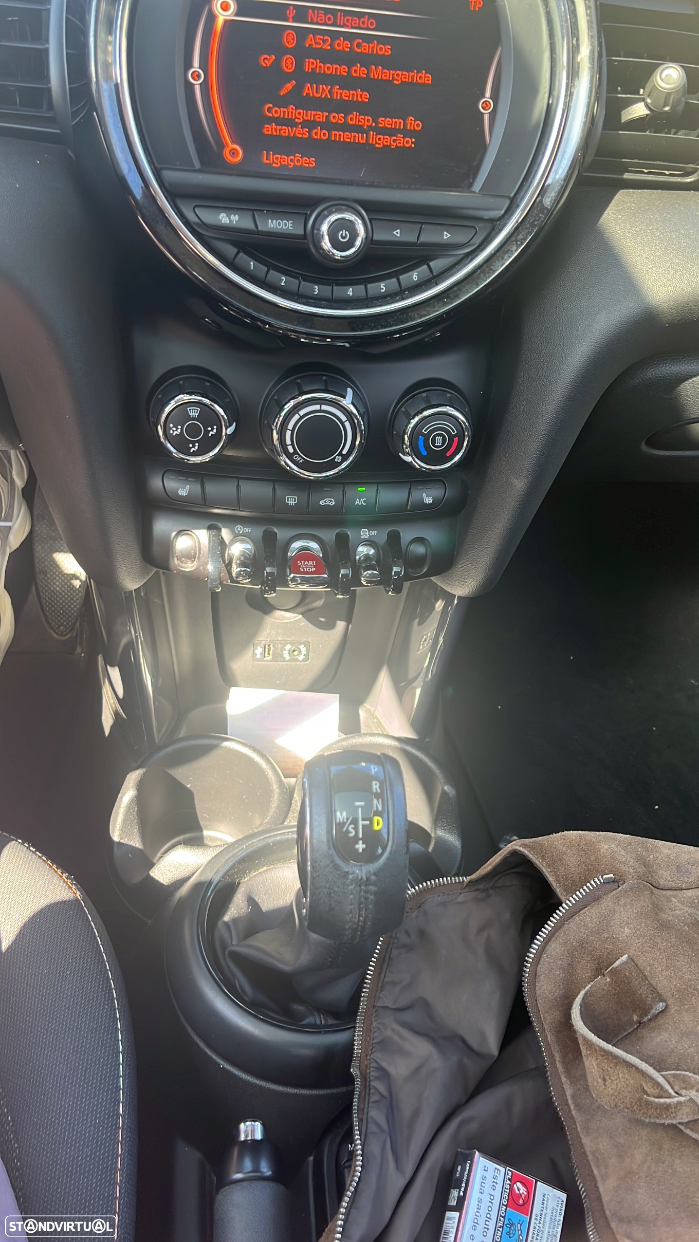 MINI 3 Portas Cooper D Aut. - 11