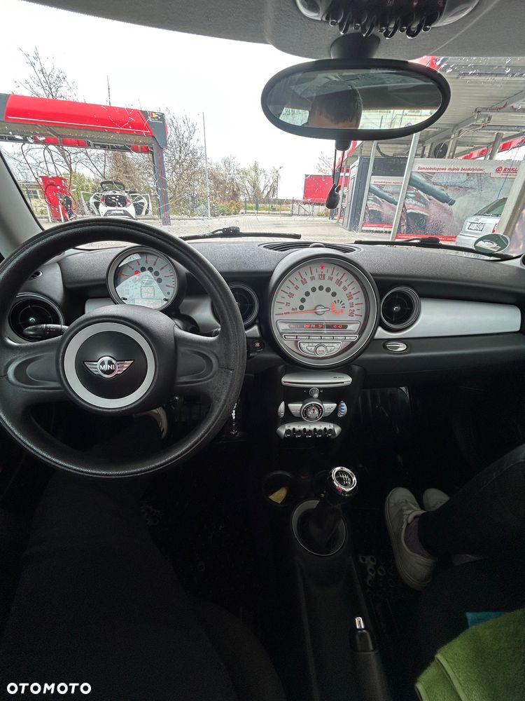 MINI ONE Standard - 7