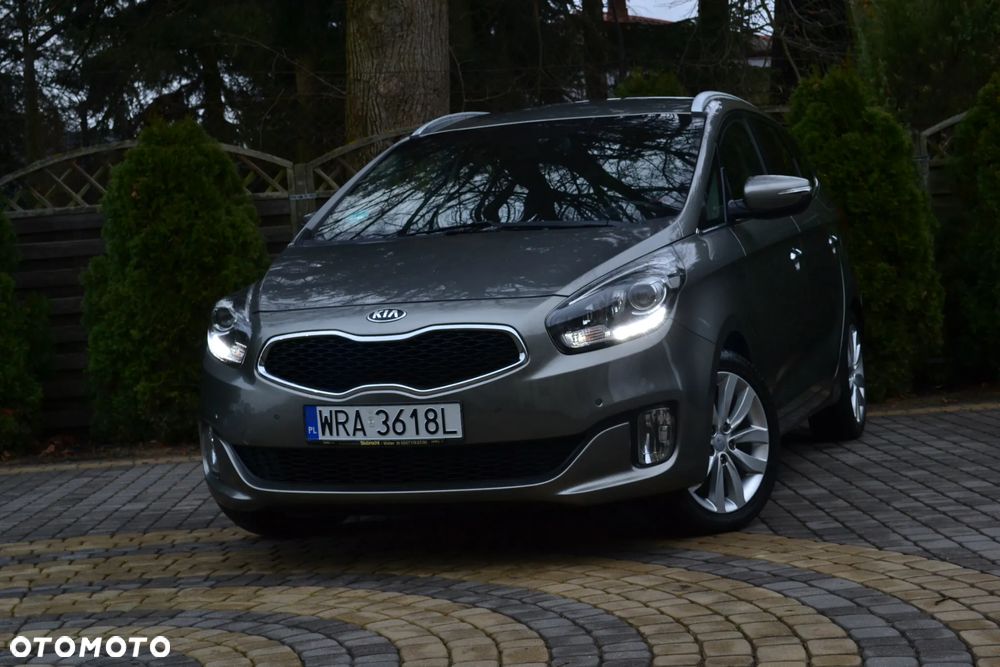 Kia Carens 1.7 CRDi Business Line 7os 7DCT - 6
