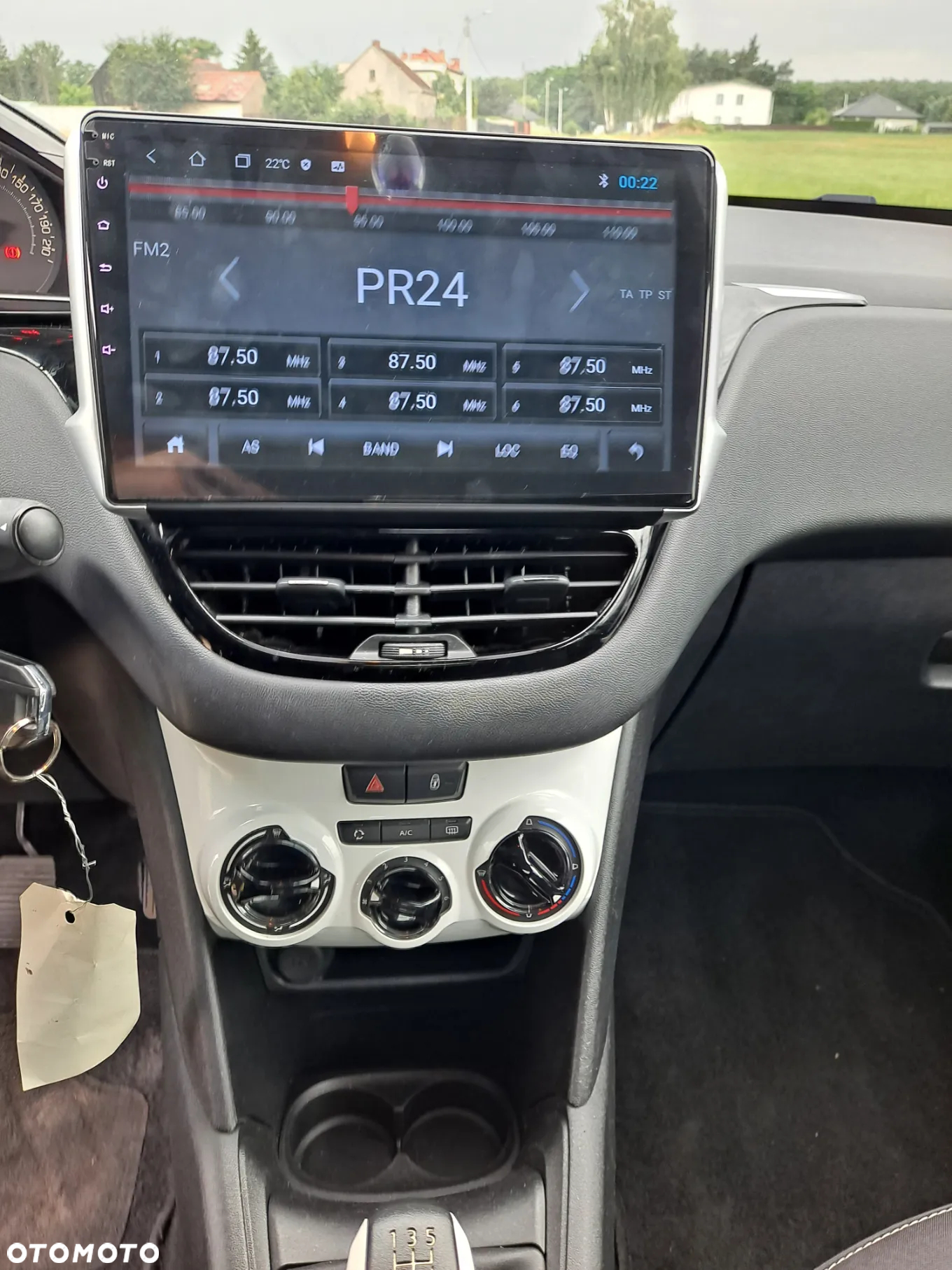 Peugeot 208 - 11