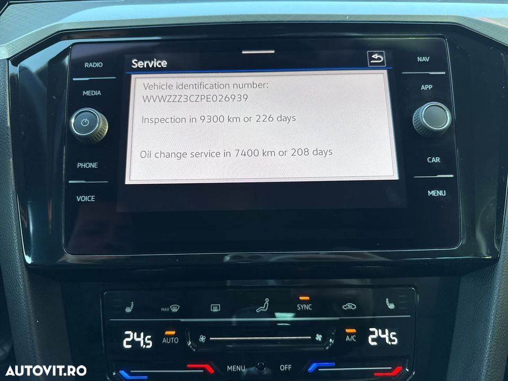 Volkswagen Passat Variant 2.0 TDI Comfortline - 24