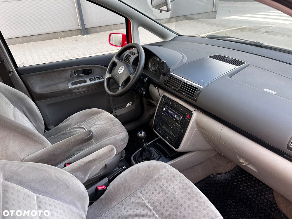 Volkswagen Sharan 1.9 TDI Comfortline - 8